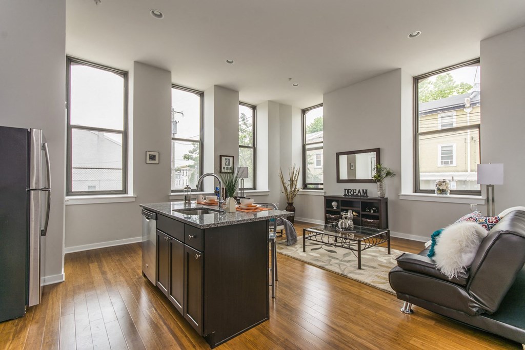 Kitchen / Living Room