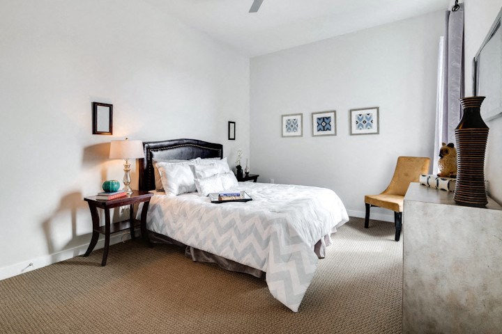 3221 Spring Garden Street Bedroom