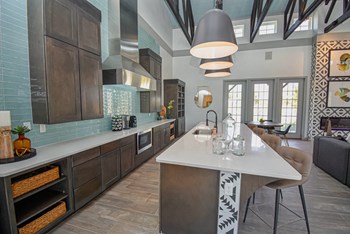 Clubhouse Kitchen - Photo Gallery 18