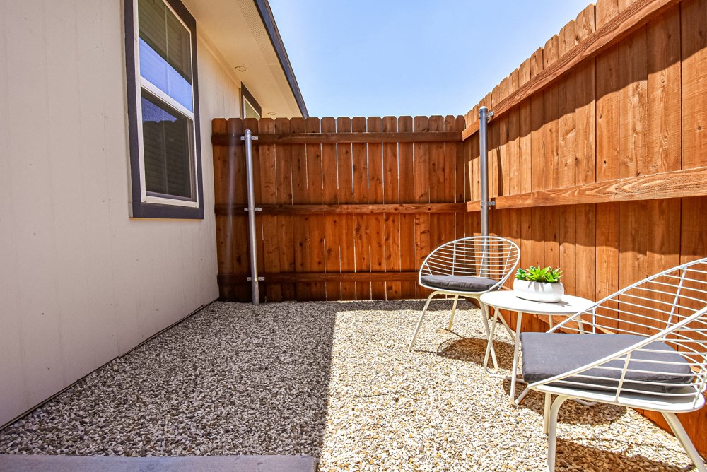private backyard / patio