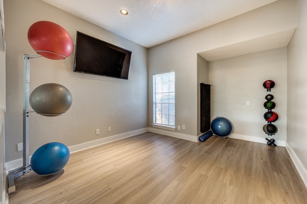 the preserve at ballantyne commons community fitness room