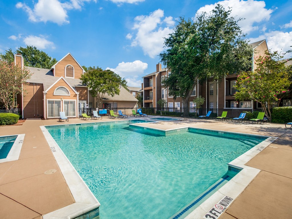 Crystal Clear Swimming Pool at Seacrest Apartments, Garland, TX, 75044