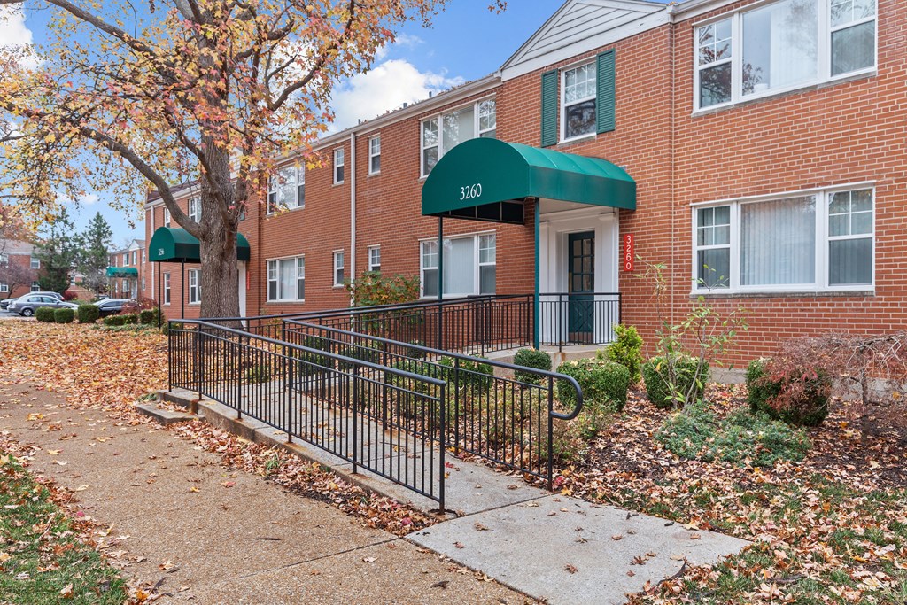 Property exterior at Hampton Gardens, Missouri, 63139