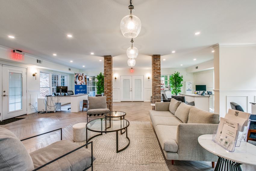 Bellaire Oaks Apartments, 8900 Chimney Rock Road, Houston, TX RentCafe