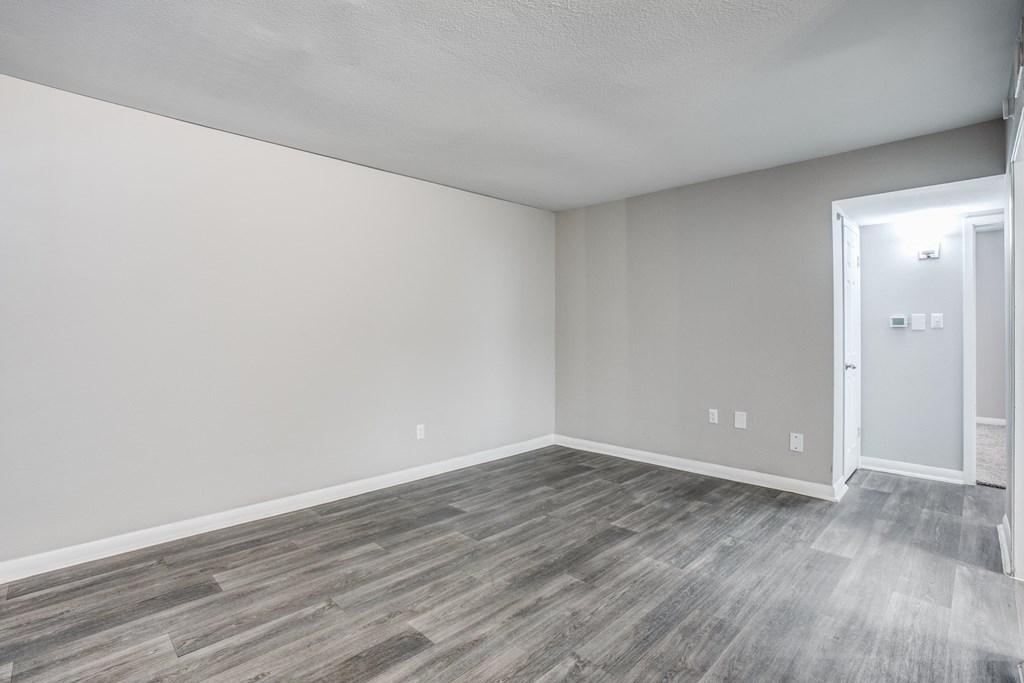 Living Room at Bellaire Oaks Apartments, Houston