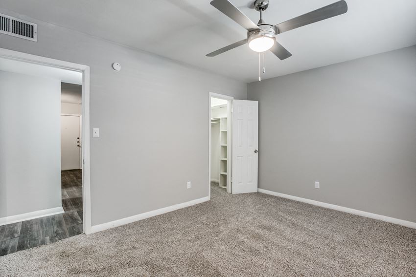 Bellaire Oaks Apartments, 8900 Chimney Rock Road, Houston, TX RentCafe