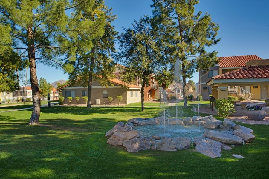Fountain at Valencia Park, Phoenix, AZ, 85008