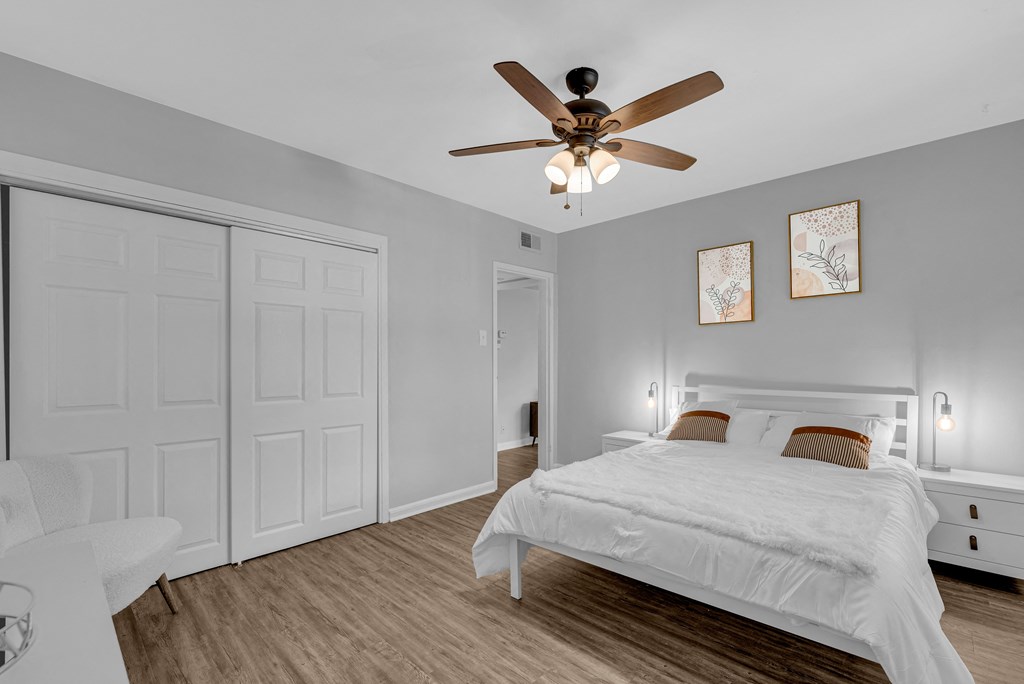 Bedroom with ceiling fan at Hampton Gardens, Saint Louis