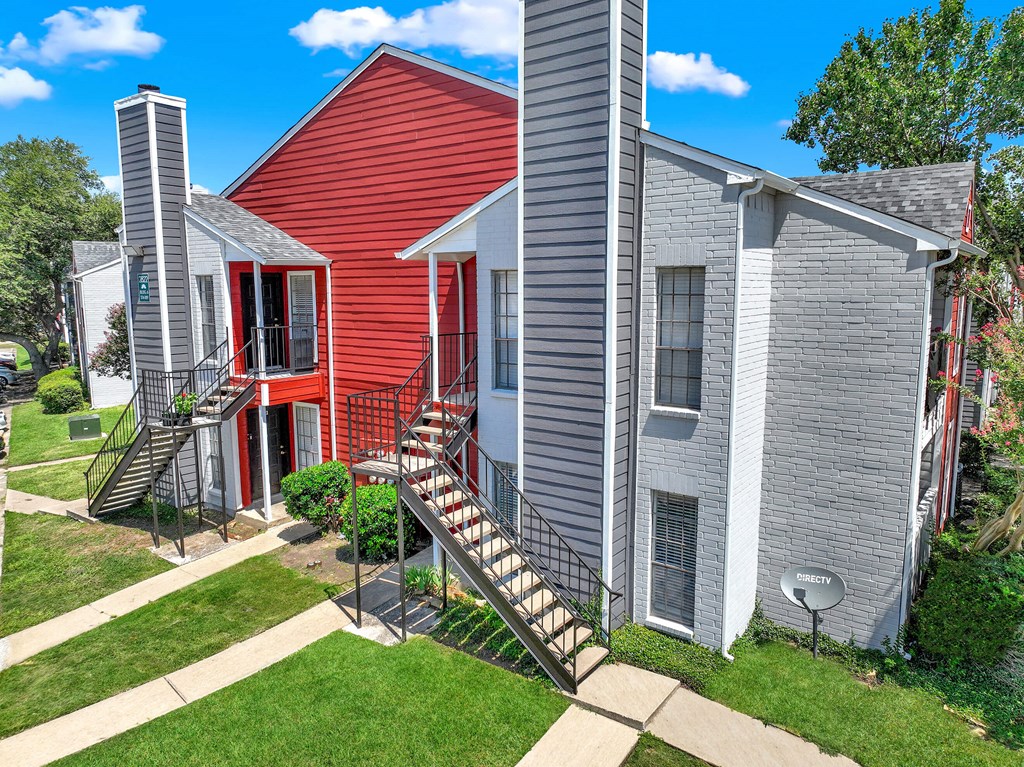 Exterior View at Seacrest Apartments, Garland