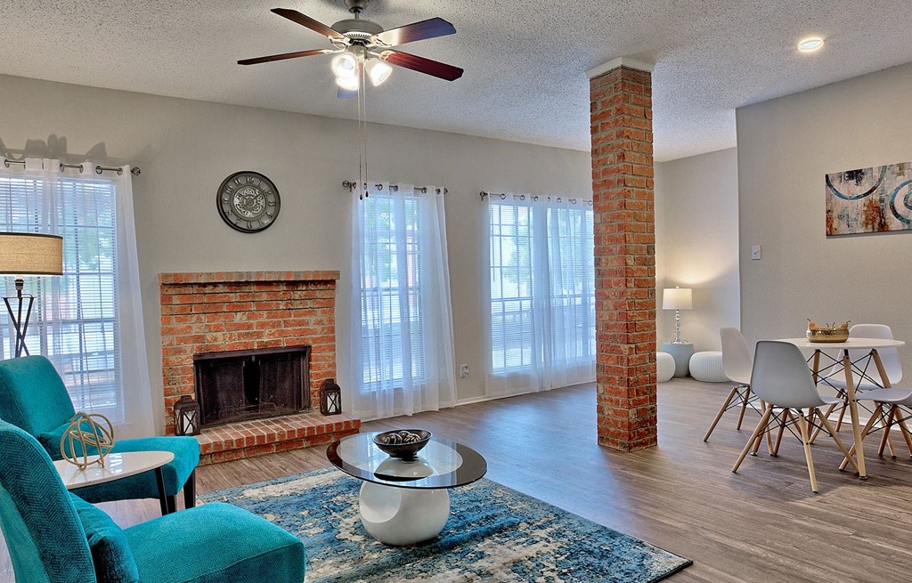 model unit living area at Foxborough Apartments, Irving, TX, Texas, 75061