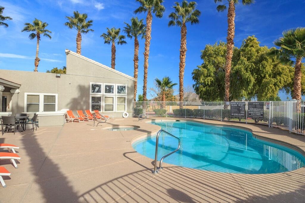 pool with Palm trees at Citrus Apartments, Las Vegas, NV, 89101