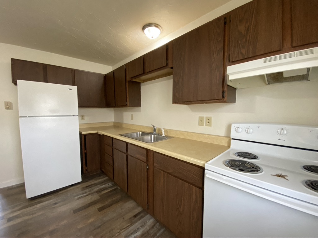 2 BR | Kitchen | Three Sixty Real Estate