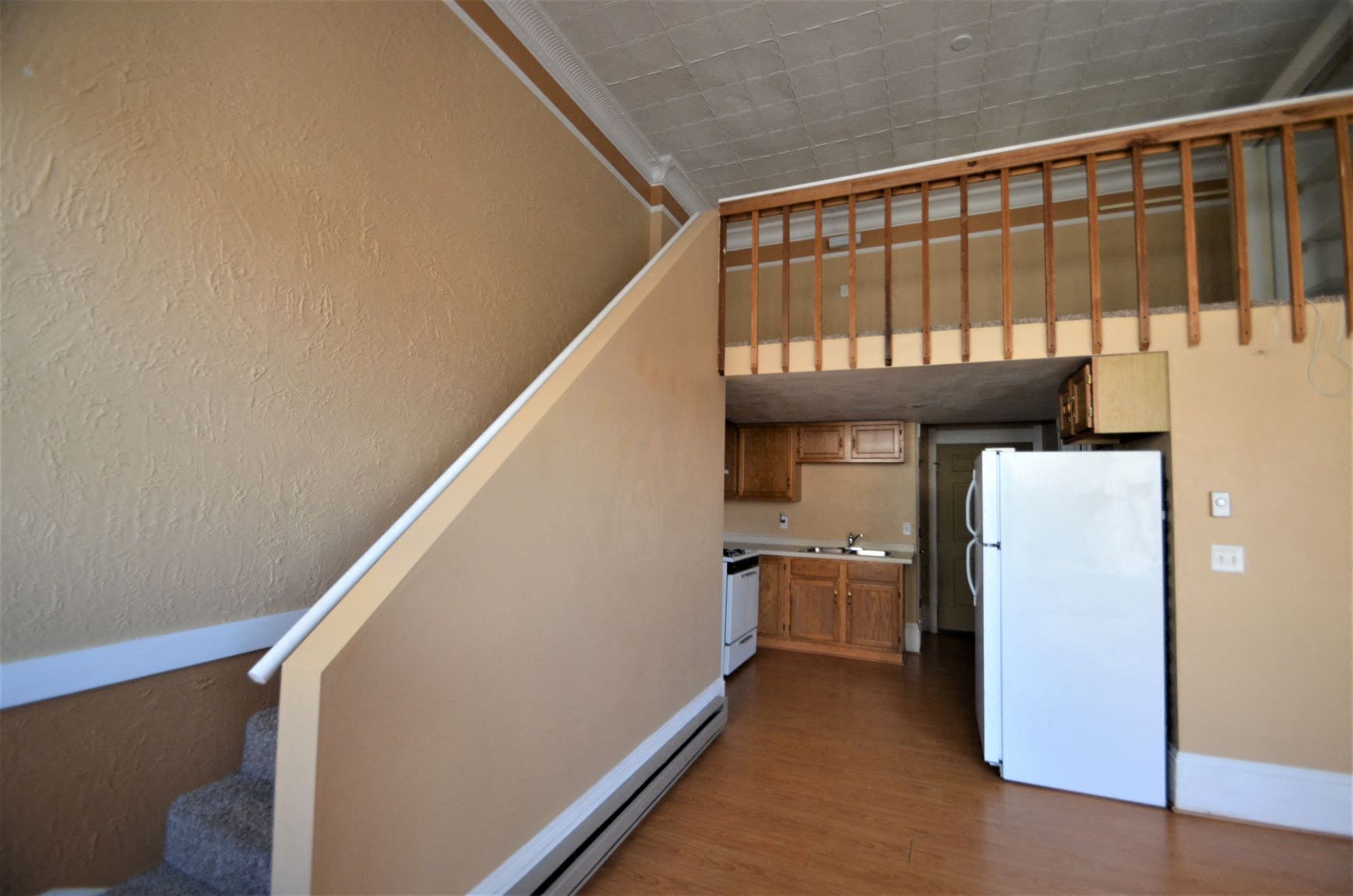 Apartment 201 | 1 BR | Living Area | Loft | Three Sixty Real Estate