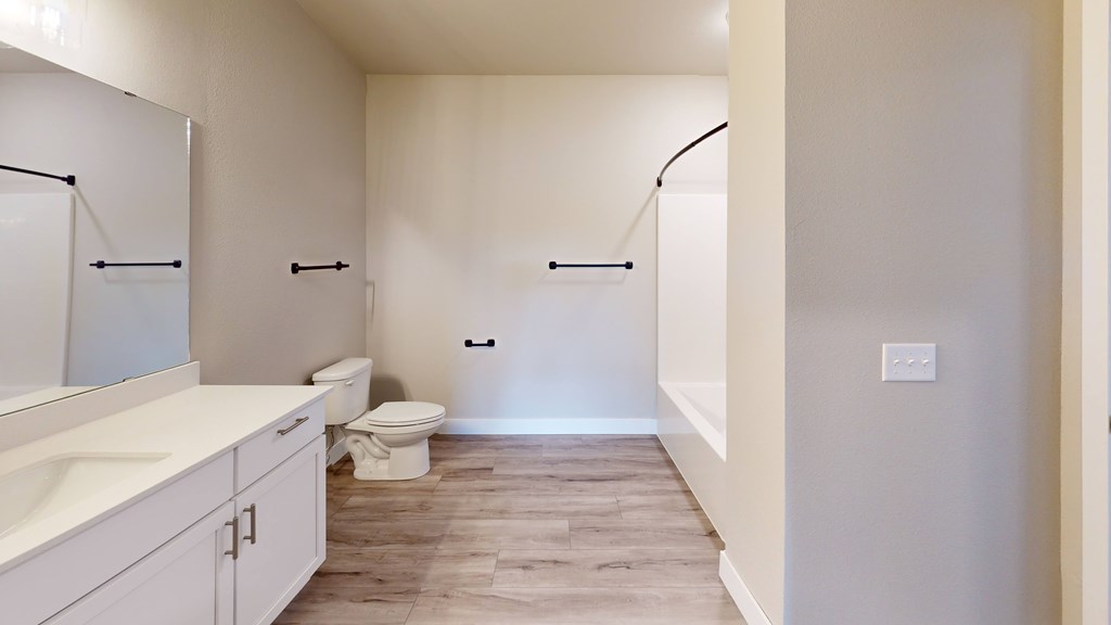 Archway Apartments | 2 Bedroom  XL | 2 Bath