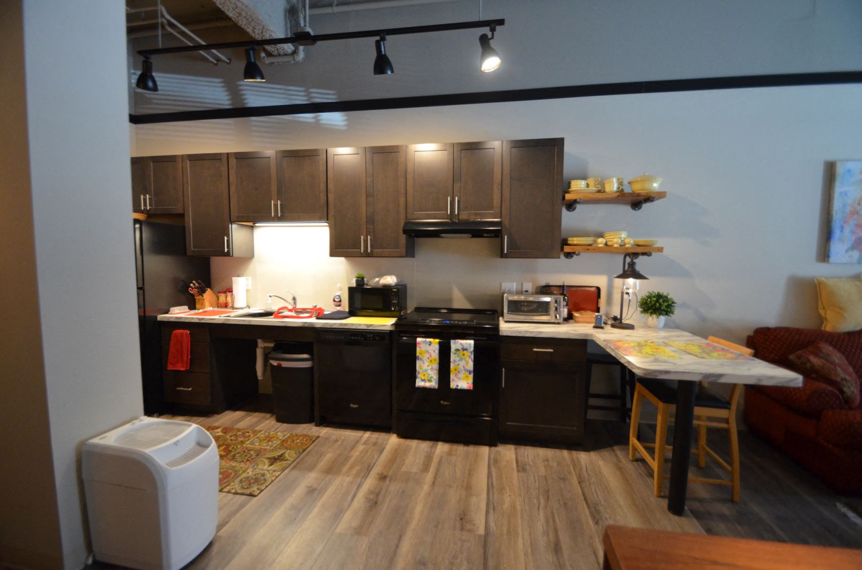 Hub | 1 & 2 BR | Kitchen | Dining Area | Three Sixty Real Estate