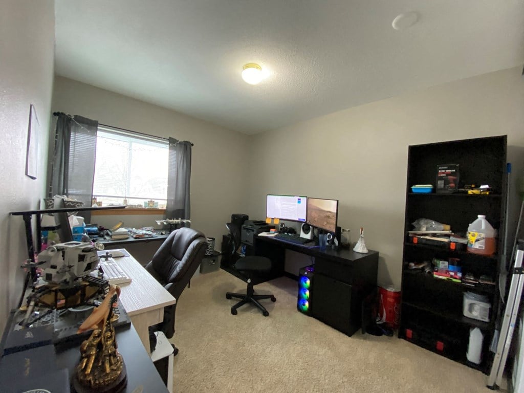 2BR|1B Falls Apt | River Falls | Three Sixty