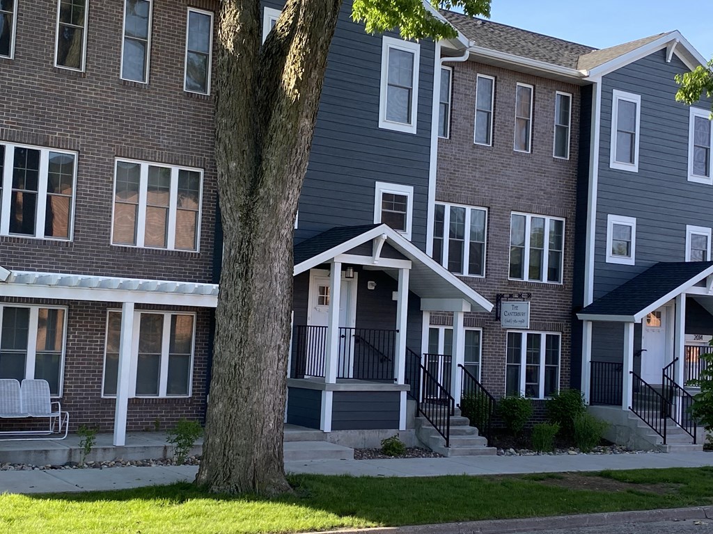 Canterbury | Exterior