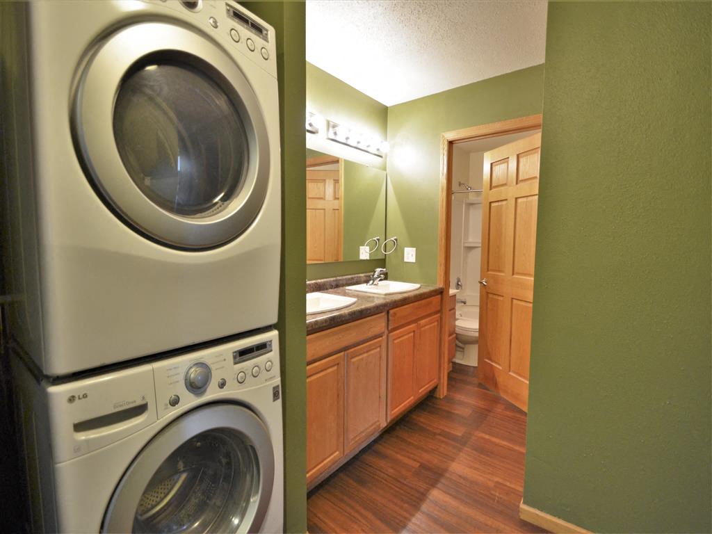 5 BR | 1.5 Bath | Remodeled | Laundry | In-Unit Washer & Dryer | Three Sixty Real Estate