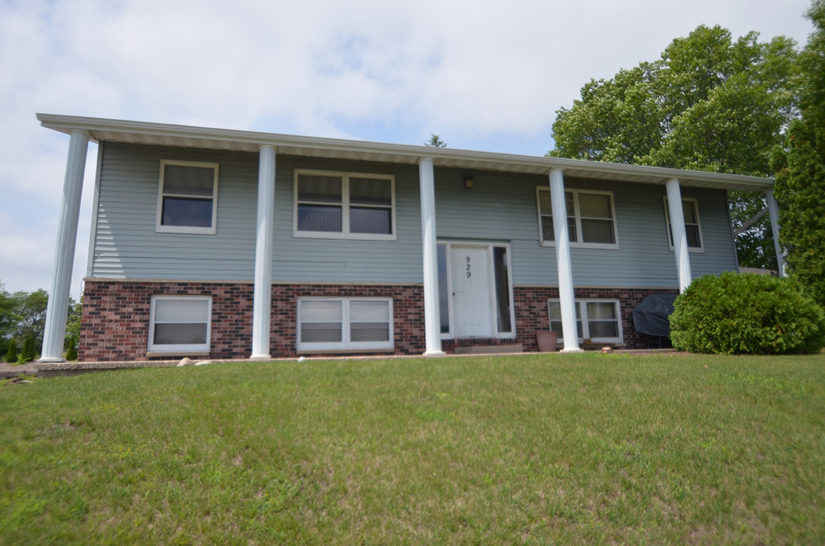 929 East Ave | 2 BR | Apartment | Onalaska | Three Sixty Real Estate