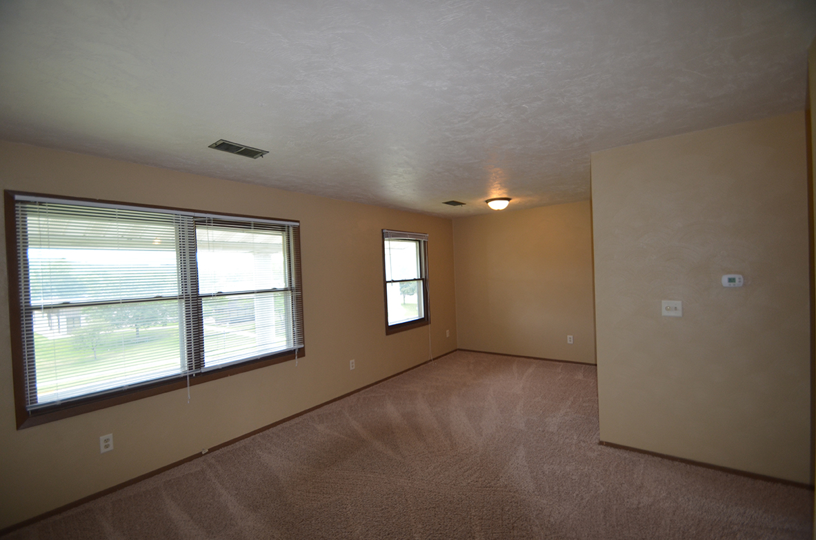 Apartment 4 | 2 BR | Living Area | Three Sixty Real Estate