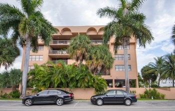 Exterior 2 - Photo Gallery 2
