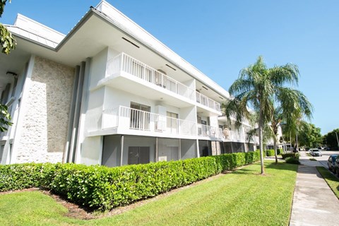 Exterior angle of building