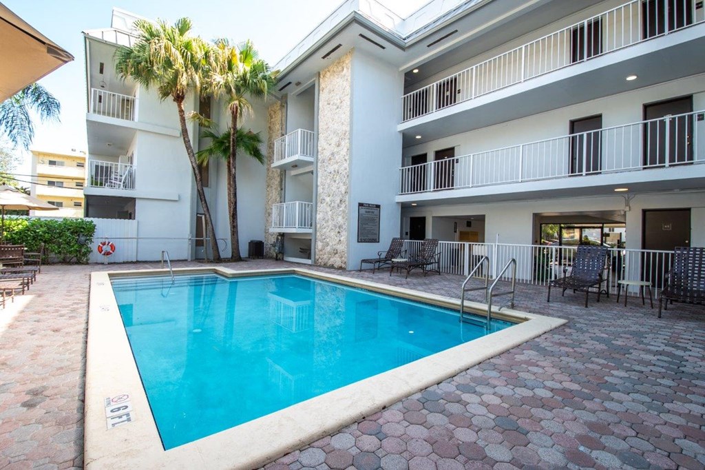 Legacy South Miami villas swimming pool