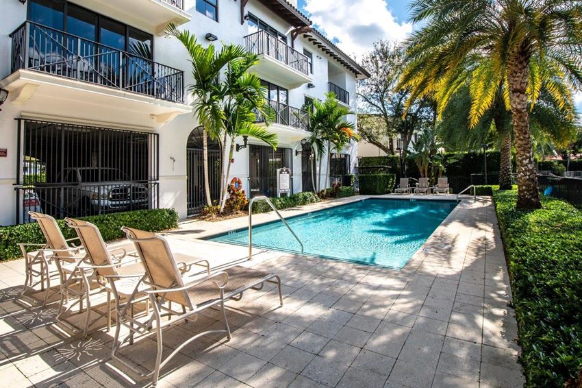 5100 Riviera Drive 2-3 Beds Apartment for Rent - Photo Gallery