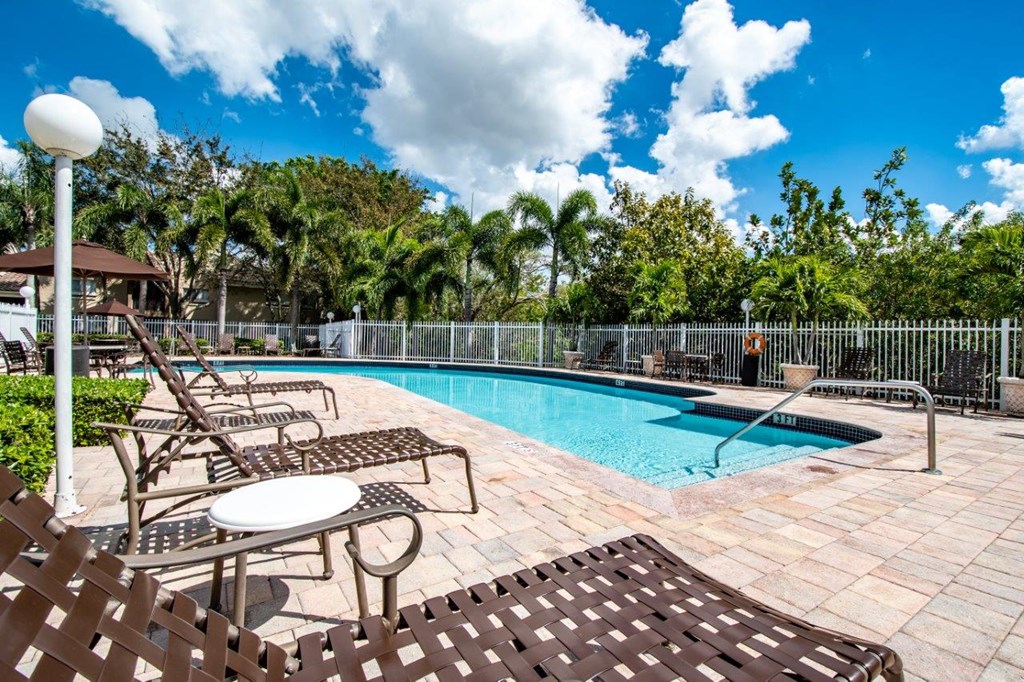 the swimming pool at the resort at longboat key club