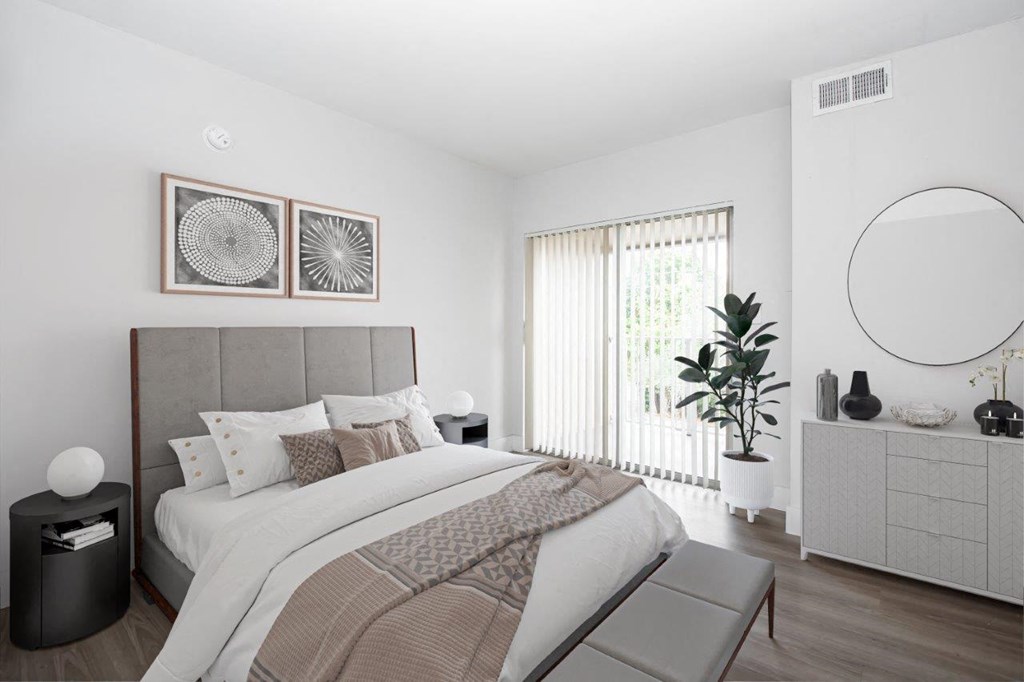 1 bed - 1 bath North 1 bed - 1 bath North