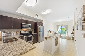 3505 WEST 10 AVE 2-3 Beds Apartment for Rent - Photo Gallery 6