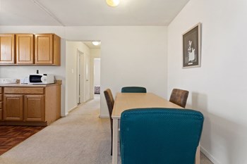 Dining space - Photo Gallery 5