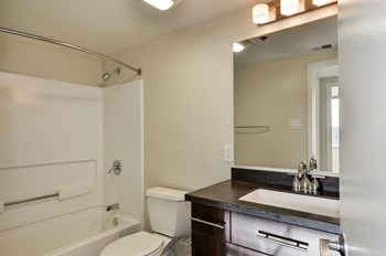 Bathroom vanity - Photo Gallery 14