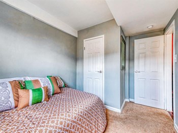 5000 Hunt St NE Studio-2 Beds Apartment for Rent - Photo Gallery 5