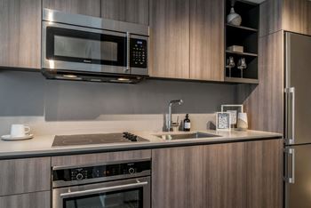 Chef-caliber kitchens with stone counters