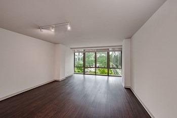 1255 25th Street NW Studio-2 Beds Apartment for Rent - Photo Gallery 19