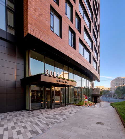 the building in which the hotel is located