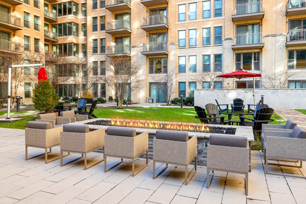 Grill Station at The Bartlett, Arlington, VA