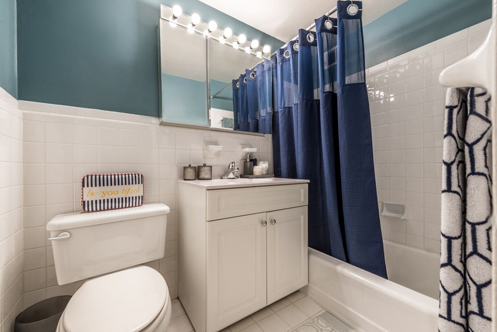 Bathroom With Bathtub at RiverHouse, Arlington, Virginia
