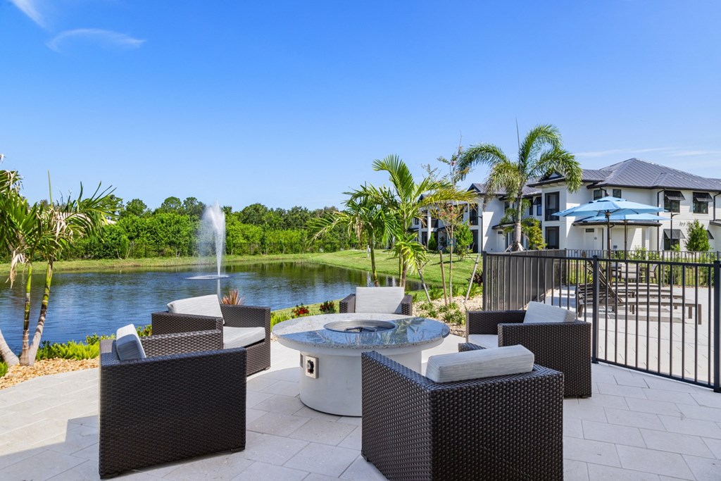 The Waterfront On Hatchett Creek