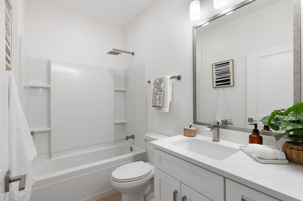 The Waterfront On Hatchett Creek