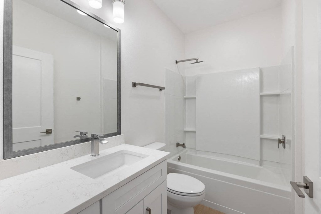 The Waterfront On Hatchett Creek