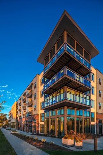 View from East Washington - Photo Gallery 2