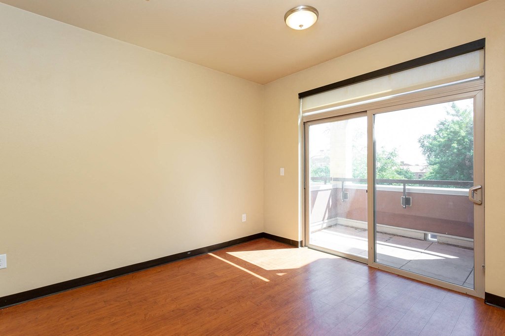 1350 College Ave Bedroom 2