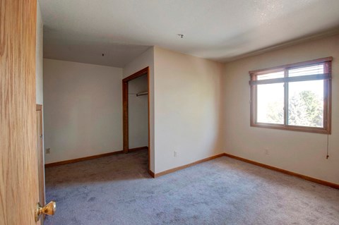 1085 Broadway #19 Bedroom