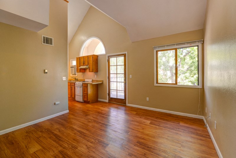 1085 Broadway #13 Living Room