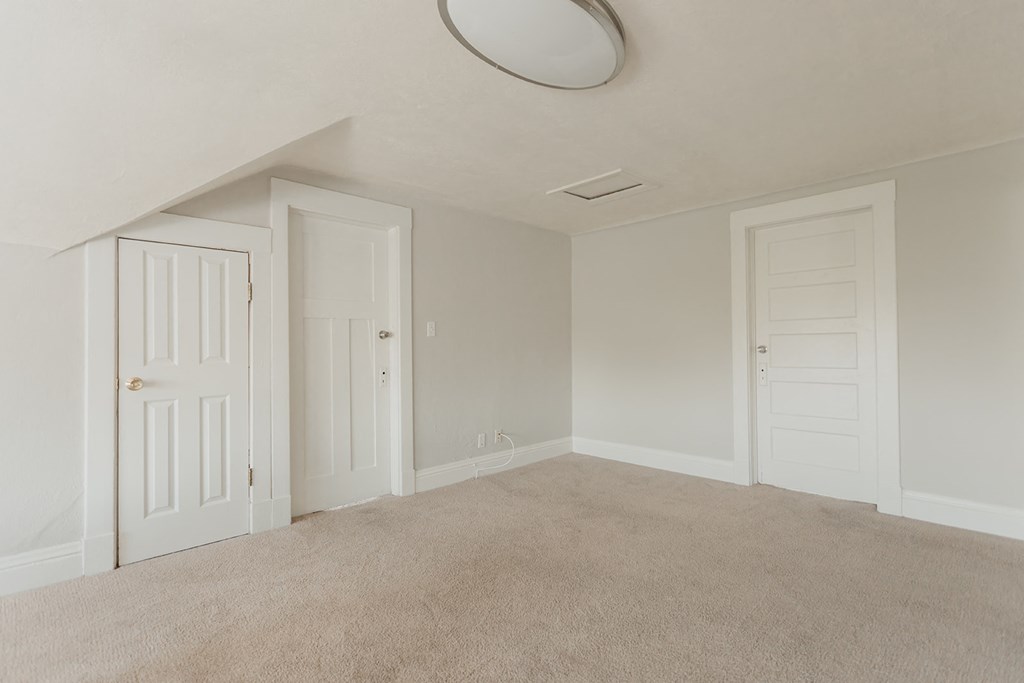 1501 Broadway Street Unit 7 Bedroom