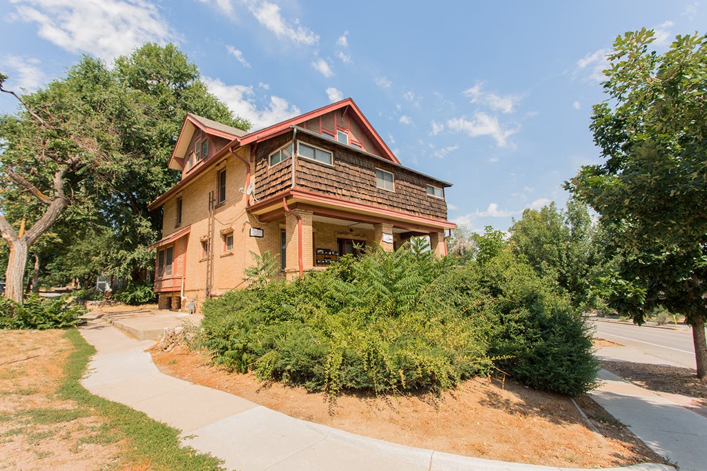 1501 Broadway Street Unit 1 Exterior