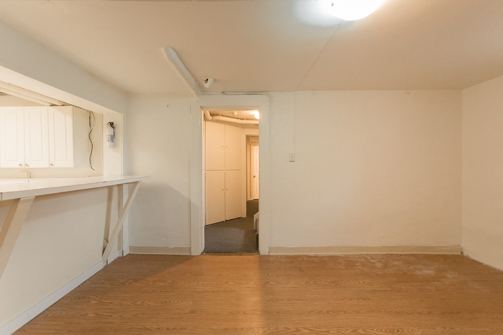 1501 Broadway Street Unit 1 Dining/ Living Area