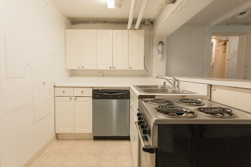 1501 Broadway Street Unit 1 Kitchen